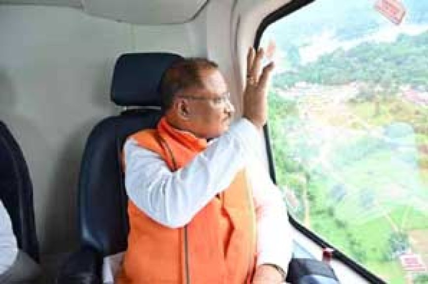 छत्तीसगढ़ के लिए ऐतिहासिक दिन, जब पहली बार मुख्यमंत्री ने हेलिकॉप्टर से पुष्प वर्षा कर शिव भक्त कावड़ियों का किया अभिनंदन