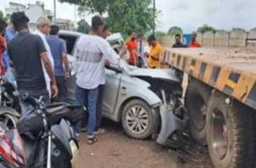झपकी आने से तेज रफ्तार कार ट्रेलर से टकराई, दर्दनाक हादसे में तीन की मौत, दो घायल