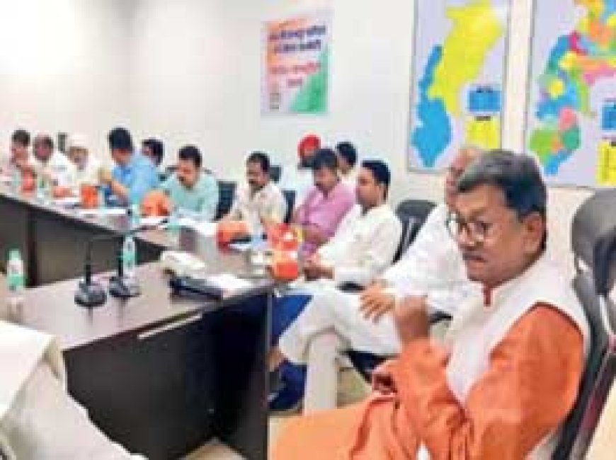 देवेंद्र की गिरफ्तारी पर आक्रामक हुई कांग्रेस...22 को पीसी, 23 को राजभवन मार्च, 24 को धरना- प्रदर्शन