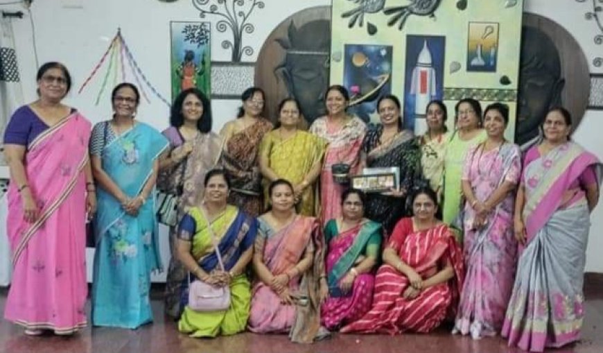 विज्ञान विकास केंद्र दुर्ग की *जनजातीय छात्राओं* के बीच *तात्कालिक भाषण प्रतिस्पर्धा* एवम् *युवती चेतना शिविर* आयोजित