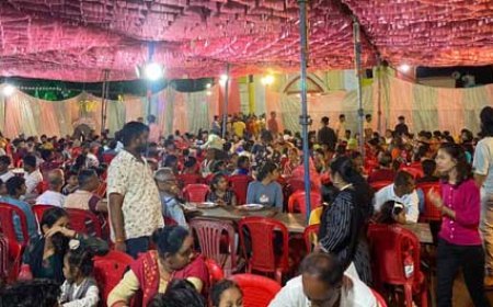 शांतिनगर में अभिषेक मिश्रा द्वारा आयोजित गणपति पंडाल में रचा गया नया रिकॉर्ड...बाँटी काजू की सब्ज़ी और चाँदी के सिक्के....