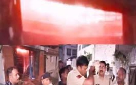 सोने चांदी की फैक्ट्री में लगी आग, ईवी स्कूटर में शार्ट सर्किट से हुआ हादसा....