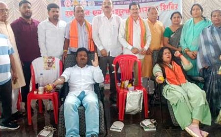 प्रधानमंत्री के जन्मदिन पर विशाल रक्तदान एवं स्वास्थ्य शिविर का आयोजन भाजयुमो अमित मिश्रा के नेतृत्व में किया