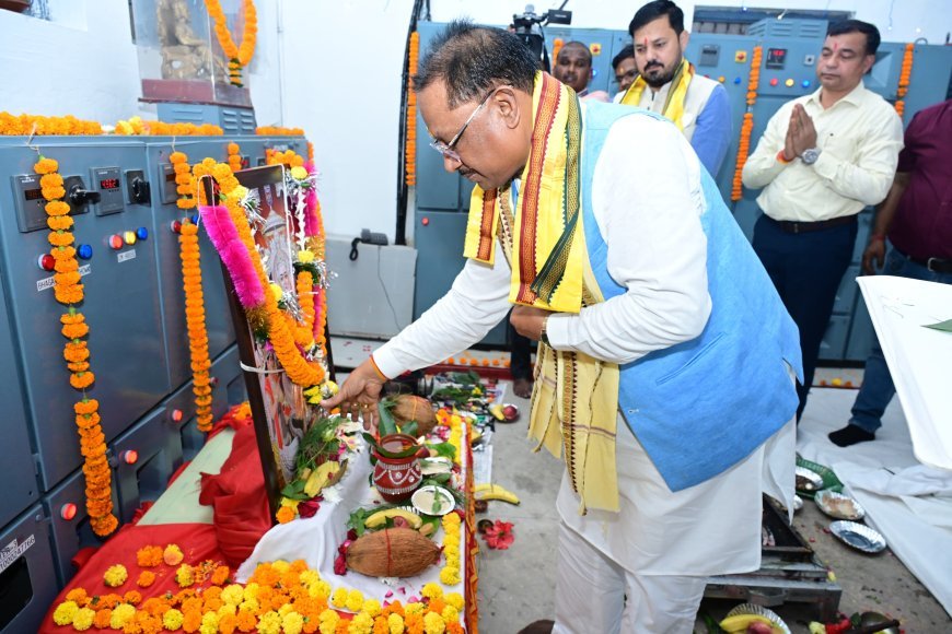 *मुख्यमंत्री श्री विष्णु देव साय ने की भगवान विश्वकर्मा की पूजा-अर्चना*