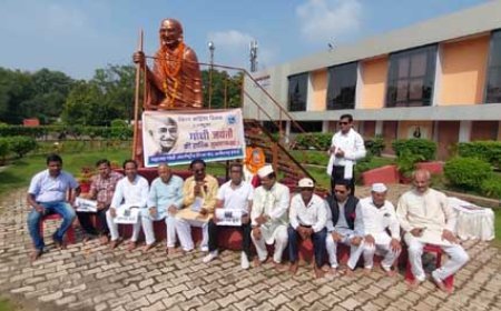 महात्मा गांधी के स्वच्छता की कल्पना से ही विकसित भारत बनेगा - योगेंद्र सिंह 