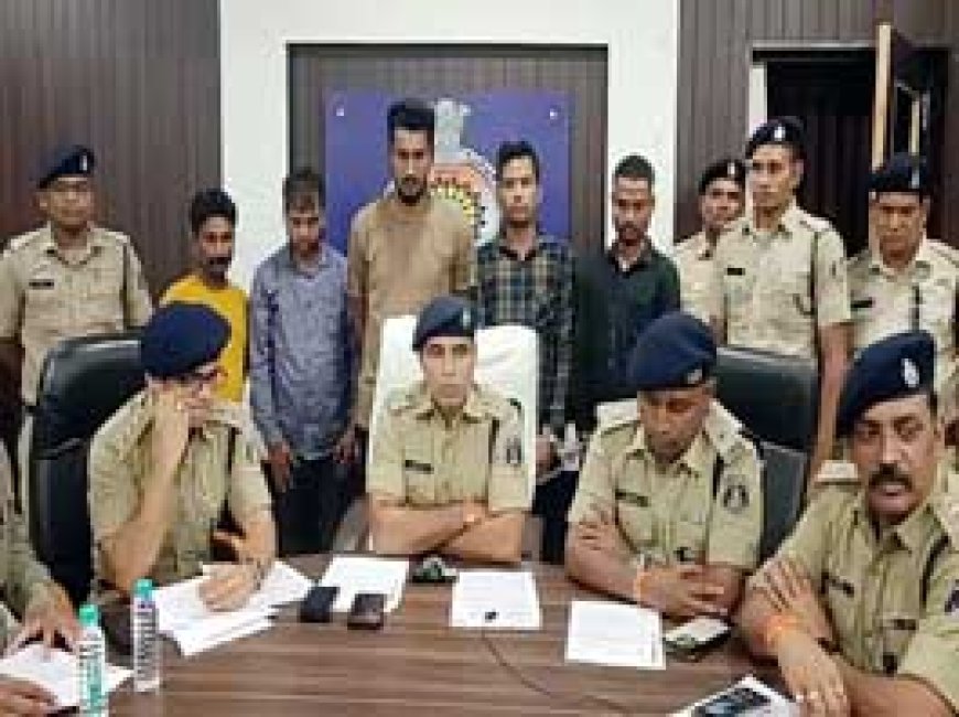 नशीली दवा बेचने वाले 4 आरोपी गिरफ्तार.......कोरबा और बिहार के चार लोग ऑनलाइन दवा मंगाकर करते थे सप्लाई