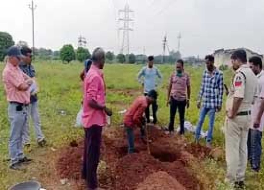 बिना पीएम परिजनों को बच्चे का शव दे दिया पल्स-हॉस्पिटल....दुर्ग में कब्र से निकालकर किया गया पोस्टमॉर्टम
