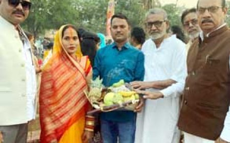 पूर्व जिला अध्यक्ष  ब्रजेश बिचपुरिया ने बैकुंठधाम तालाब ,नेहरू नगर तालाब पहुंच कर सभी आम जनो को छठ पर्व की शुभकामनायें दी