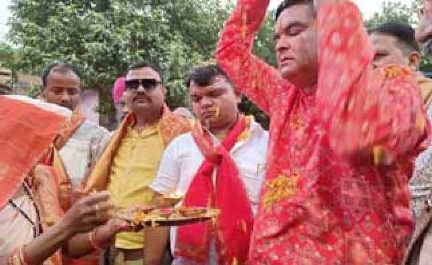 51 नदियों का जल लेकर MLA रिकेश सेन ने की पदयात्रा, बैकुंठधाम में छठी मैय्या का किया अभिषेक.....