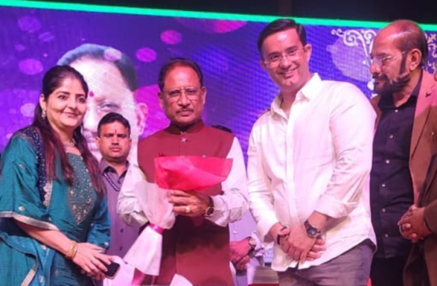 मुख्यमंत्री छत्तीसगढ़ सीमेंट ट्रांसपोर्ट वेलफेयर एसोसिएशन द्वारा आयोजित दीपावली मिलन समारोह में हुए शामिल