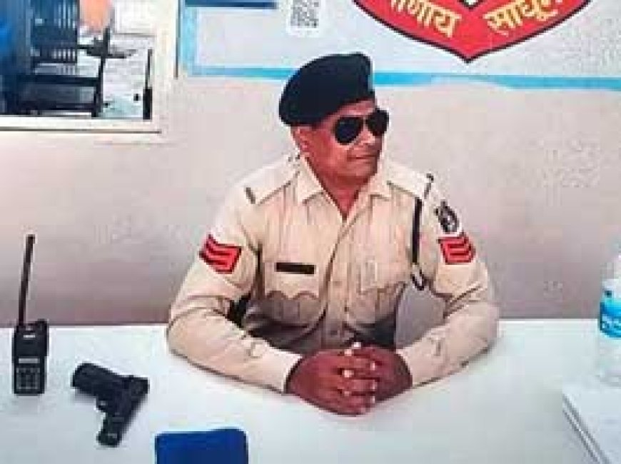 दुर्ग में प्रधान आरक्षक रिश्वत लेते गिरफ्तार:ACB की कार्रवाई, 10 हजार रुपए रिश्वत लेते हुए रंगे हाथों पकड़ा
