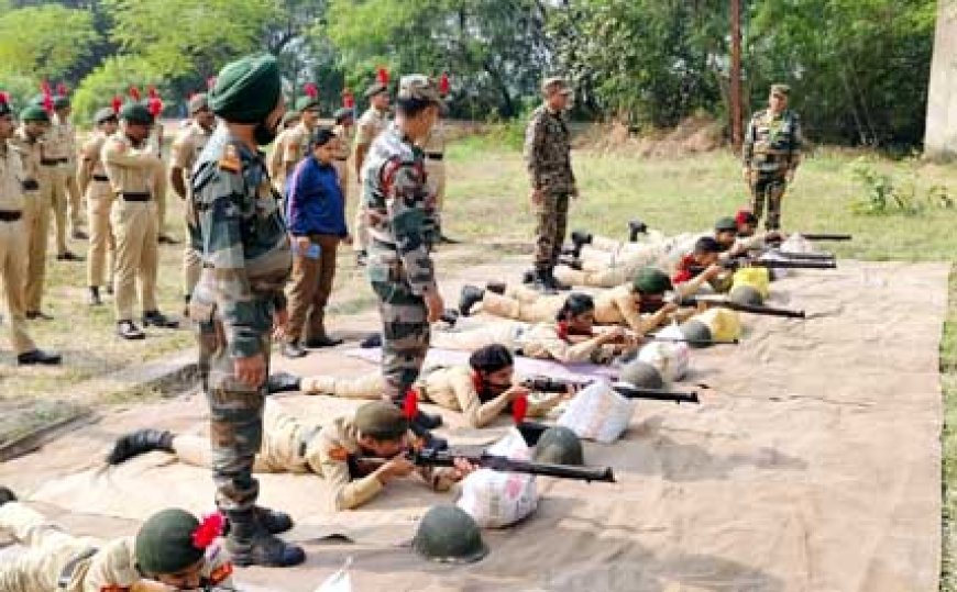 37 छत्तीसगढ़ एनसीसी बटालियन द्वारा आयोजित फायरिंग कैंप में एनसीसी कैडेट्स ने फायरिंग प्रशिक्षण लिया