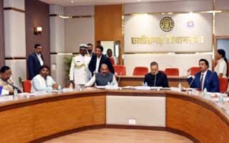 विधानसभा अध्यक्ष डॉ. रमन सिंह की अध्यक्षता में आज छत्तीसगढ़ विधानसभा के समिति कक्ष में कार्य मंत्रणा समिति की बैठक आयोजित की गई