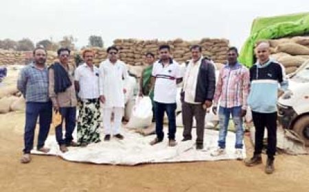 ब्लॉक कांग्रेस कमेटी ने अहिवारा धान मंडी का निरीक्षण किया गया