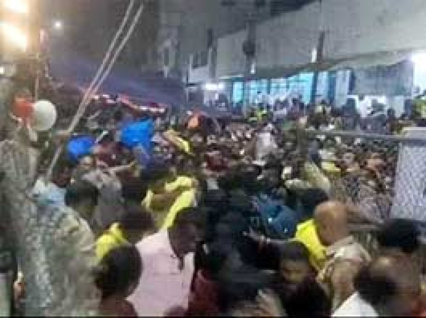 आंध्र प्रदेश के श्री तिरुपति मंदिर में भगदड़ होने से 6 की मौत