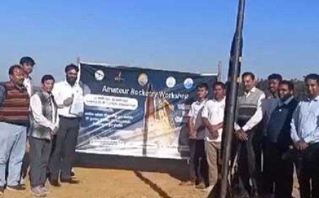 राष्ट्रीय विज्ञान दिवस...आदिवासी बच्चों ने लॉन्च किया रॉकेट, जशपुर में सरकारी स्कूल के स्टूडेंट सीख रहे नैनो सैटेलाइट बनाना