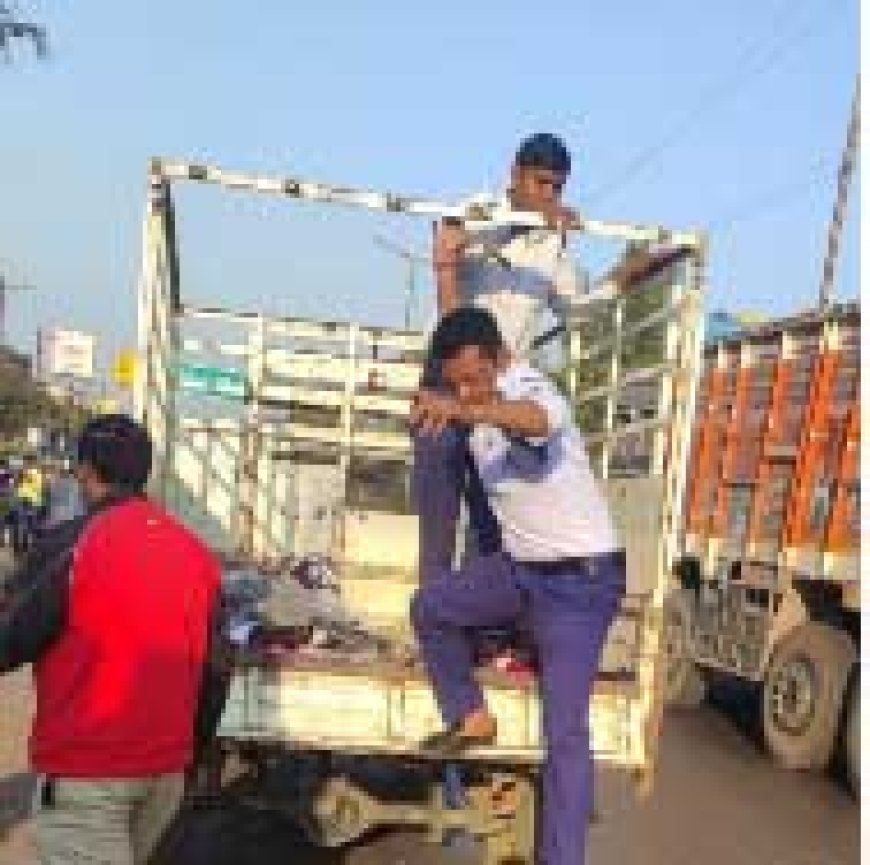 खुर्सीपार तेलहा नाला के पाश हाइवा ने स्कूटी सवार को अपनी चपेट में लिया मौके पर मौत