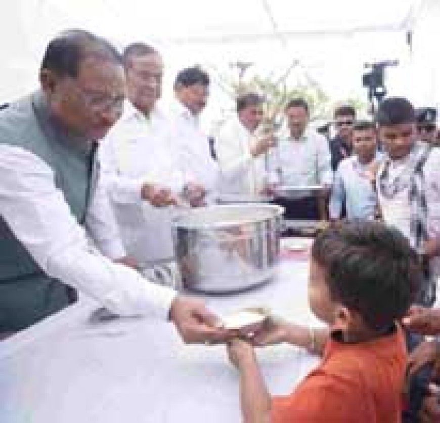 गिरौदपुरी मेले में मुख्यमंत्री विष्णु देव साय ने की पूजा-अर्चना, मेले की राशि बढ़ाने की घोषणा