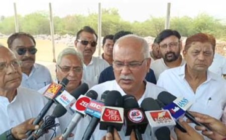 संविधान बचाओ अभियान की भव्य शुरुआत: भूपेश बघेल ने तैयारियों का लिया जायजा