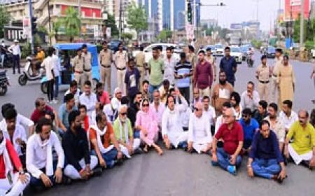 ट्रक ने पीएचडी की तैयारी कर रही युवती को कुचला, हादसे के बाद कांग्रेसियों पर FIR