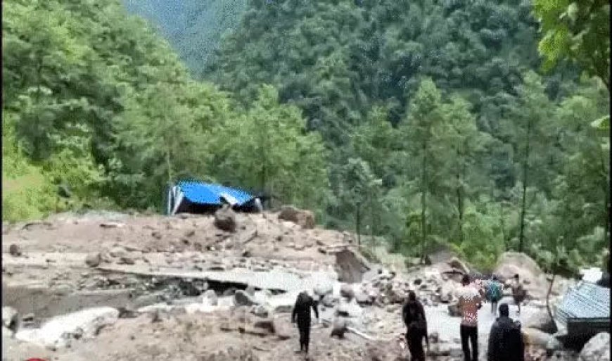 उत्तर-पूर्व में मानसून का कहर: असम में लैंडस्लाइड से 5 मौतें, 10 हजार लोग प्रभावित