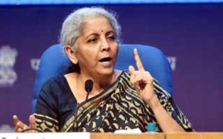 "डिजिटल इंडिया के साथ बढ़ रहा छोटे नोटों का चलन: निर्मला सीतारमण"