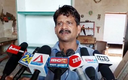 ब्रेकिंग न्यूज : सुपेला के जूता दुकान में भीषण आग, दमकल की टीम ने आधे घंटे में पाया काबू