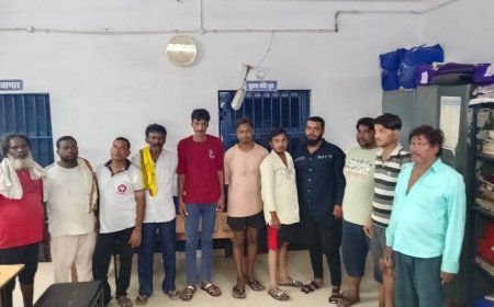 दुर्ग पुलिस की बड़ी कार्रवाई: हथियार लेकर घूम रहे 18 बदमाश गिरफ्तार, 7 पर आर्म्स एक्ट के तहत मामला दर्ज