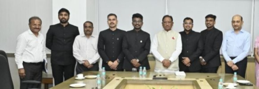 मुख्यमंत्री विष्णुदेव साय से भारतीय प्रशासनिक सेवा 2024 बैच के प्रशिक्षु अधिकारियों ने की सौजन्य मुलाकात