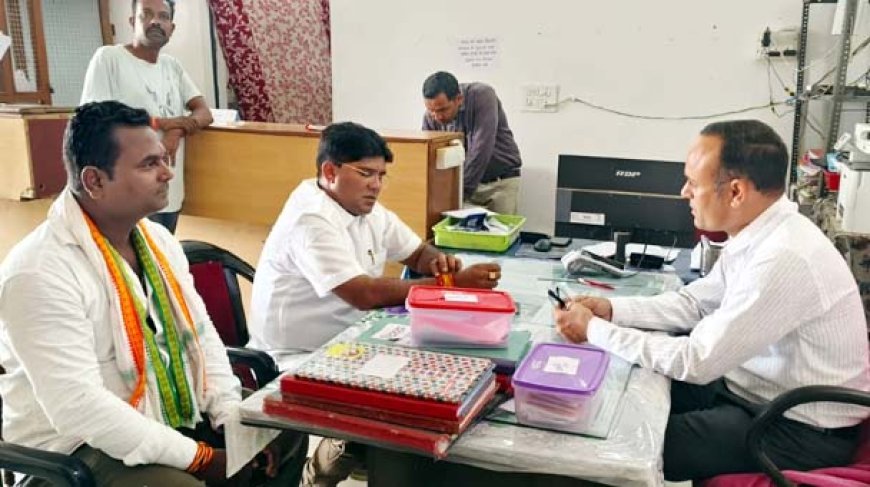 धान खरीदी से बचने किसानों को बांटा जा रहा गलत खाद – राकेश ठाकुर का बड़ा आरोप