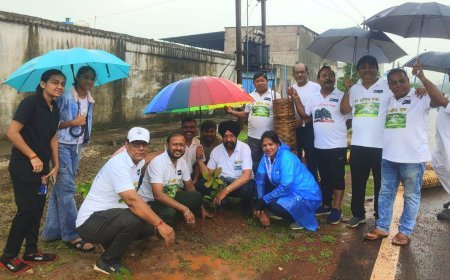 इंजीनियरिंग पार्क में आर्टकॉम का वृक्षारोपण अभियान: प्रकृति और जल संरक्षण का लिया संकल्प