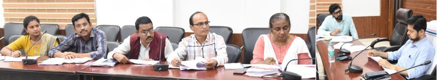 समय-सीमा बैठक में कलेक्टर ने कसा विभागों पर शिकंजा, जनहित कार्यों में तेजी के निर्देश