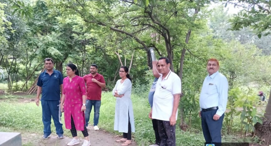 आत्मानंद उद्यान का होगा विस्तार: रिसाली निगम आयुक्त ने दिए निर्देश