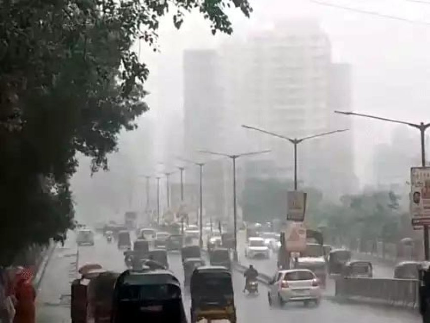 मुंबई में भारी बारिश का कहर: रेड अलर्ट जारी, सड़कों पर जलभराव; पश्चिम बंगाल में आकाशीय बिजली से 13 मौतें