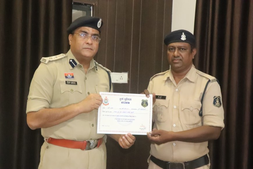 शिवनाथ नदी में छलांग लगाने वाली महिला को बचाया, डायल 112 बनी जिंदगी की डोर