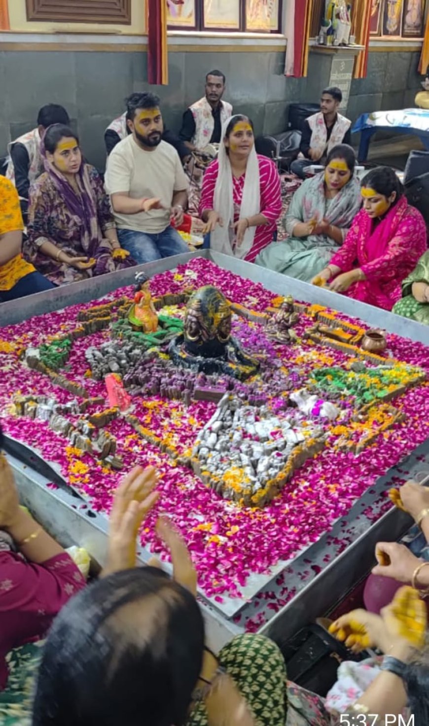 संगीत और श्रद्धा से गूंज उठा झूलेलाल धाम, पार्थिव रुद्राभिषेक में शिवमय हुआ वातावरण