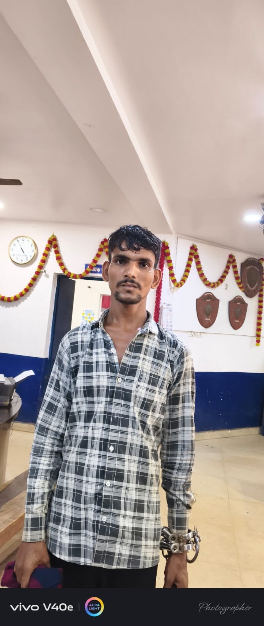 नशा मुक्त समाज की ओर एक और कदम : अवैध शराब बेचने वाला गिरफ्तार