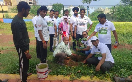 आर्टकॉम के ‘हर आंगन एक पेड़’ अभियान से कोहका में गूंजा हरियाली का संदेश