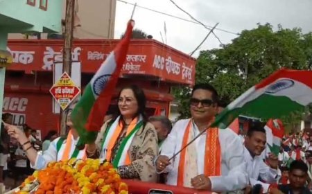 खास समाचार : वैशालीनगर में निकली 10 किमी लंबी भव्य तिरंगा यात्रा, जया प्रदा और प्रीति झिंघानिया ने बढ़ाया उत्साह