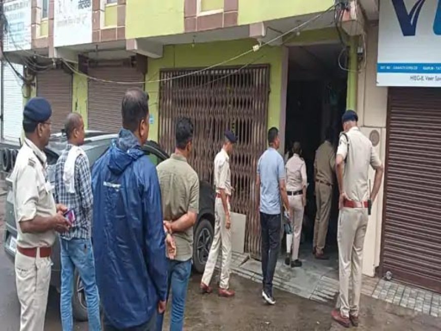 रायपुर में तड़के पुलिस की बड़ी कार्रवाई: कबीर नगर के कई इलाकों में दबिश, चिट्टा आरोपी गिरफ्तार