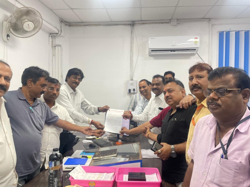 कर्मचारियों पर आवास खाली करने का दबाव, मजदूर संघ ने सौंपा ज्ञापन