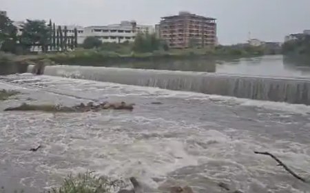 परिजनों का हंगामा, चक्का जाम:40 घंटे बाद मिला नाले में बहे दूसरे युवक का शव