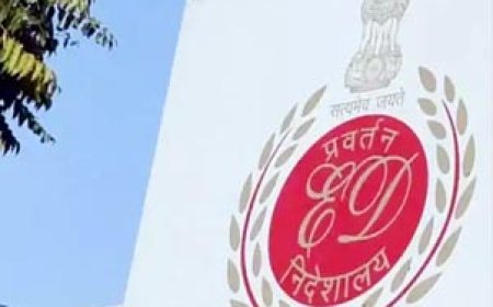 ब्रेकिंग : भिलाई में ED का छापा: रिटायर्ड IAS आलोक शुक्ला के घर से दस्तावेज़ जब्त