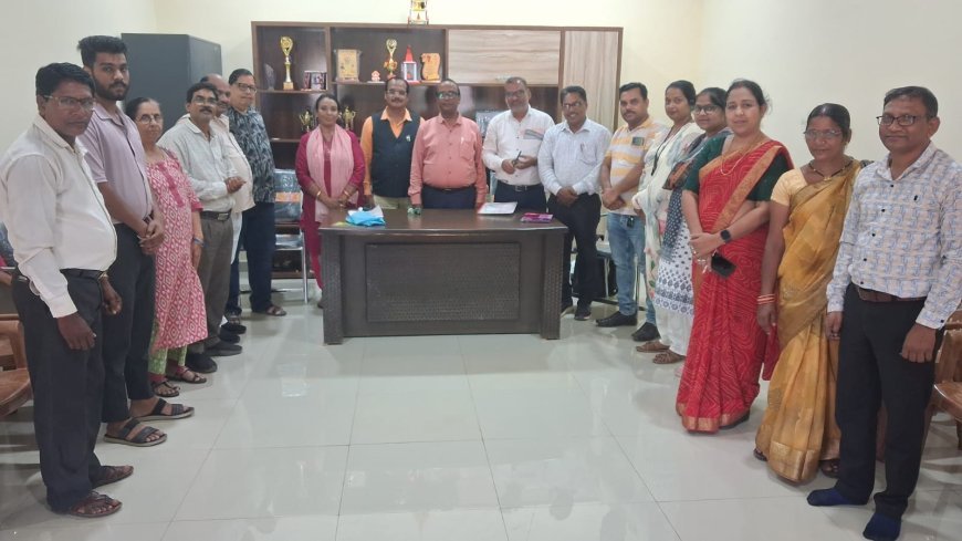 निजी स्कूल संचालकों की बैठक में उठे RTE और पुस्तक वितरण के मुद्दे