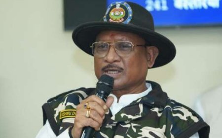 बस्तर में नक्सल उन्मूलन की दिशा में ऐतिहासिक दिन, बंदूक छोड़ संविधान अपनाने वालों का स्वागत : मुख्यमंत्री विष्णु देव साय