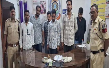 दुर्ग में दिवाली पर जुआरियों पर पुलिस की सख्त कार्रवाई: 54 लोग गिरफ्तार, लाखों की नकदी और वाहन जब्त