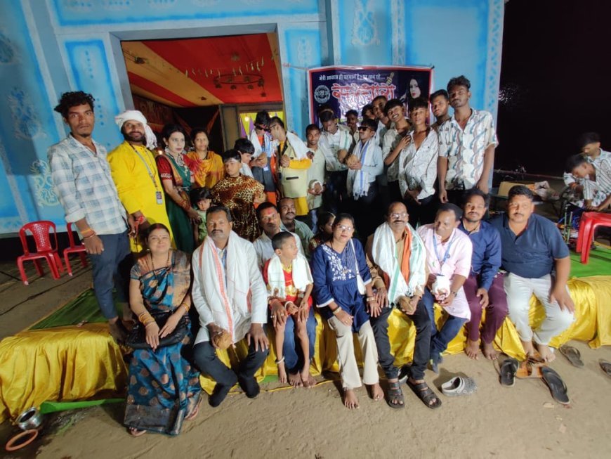 नेत्रहीन बच्चों ने सुनाया श्रद्धा का सुर — पुलगांव के माता लक्ष्मी पंडाल में विशेष जगराता