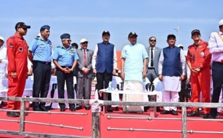 राज्योत्सव पर वायु सेना की टीम का रोमांचक एयर शो, सेंध जलाशय के ऊपर आसमां में गूंजा ‘जय जोहार’ और ‘छत्तीसगढ़िया सबले बढ़िया