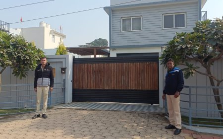 रायपुर, बिलासपुर, अंबिकापुर सहित 18 जगहों पर एक साथ दबिश; महत्वपूर्ण दस्तावेज़ और डिजिटल डिवाइस जब्त, जांच जारी