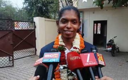 झोपड़ी से वर्ल्ड कप तक: छत्तीसगढ़ की संजू यादव बनीं ‘प्लेयर ऑफ द टूर्नामेंट